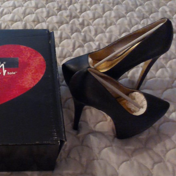 Womens Sz 7 Black Luichiny Platform Pumps - Picture 1 of 4